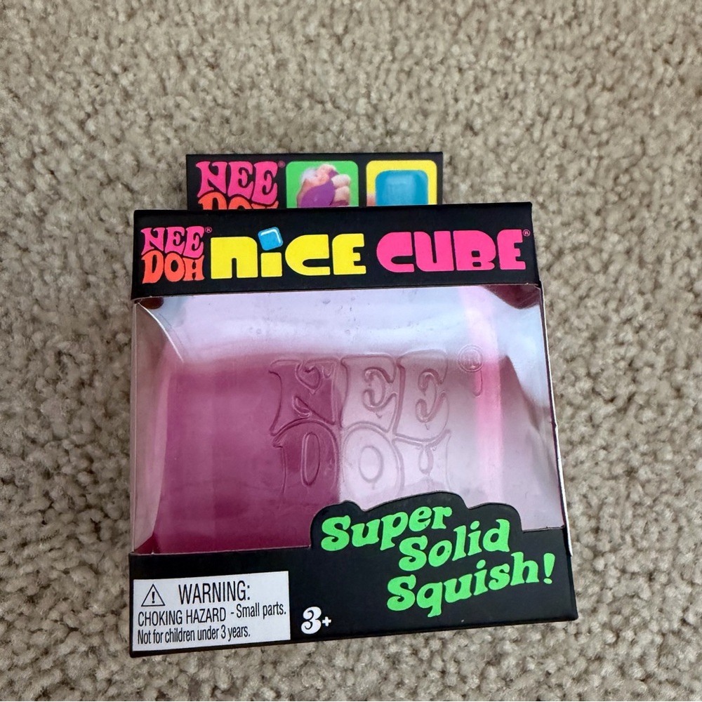 NeeDoh Nice Cube Squish PINK - Picture 2 of 3